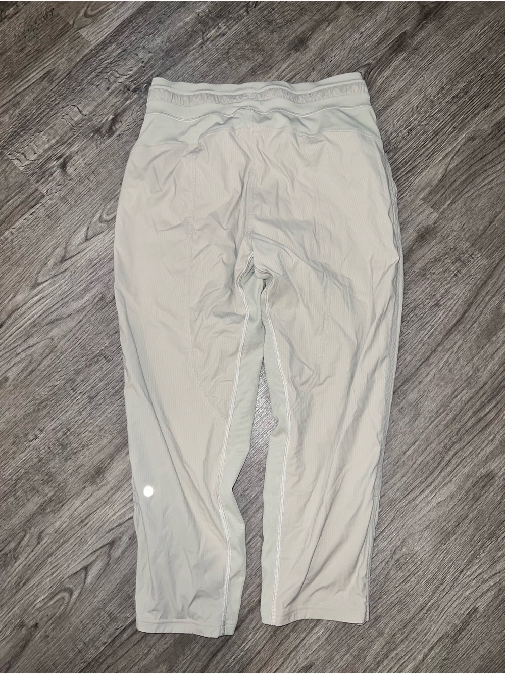 Lululemon Dance Studio Mid-Rise Lined Cropped Pants Size 8 - Picture 4 of 5